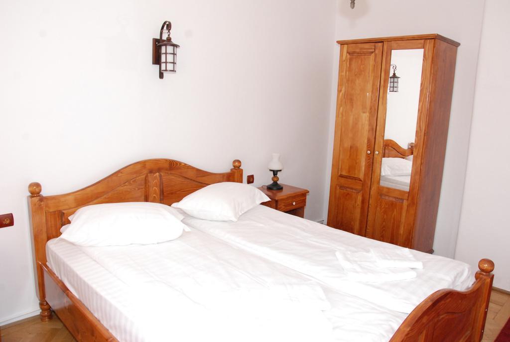 Vila Nicoleta Hotel Sibiu Bagian luar foto